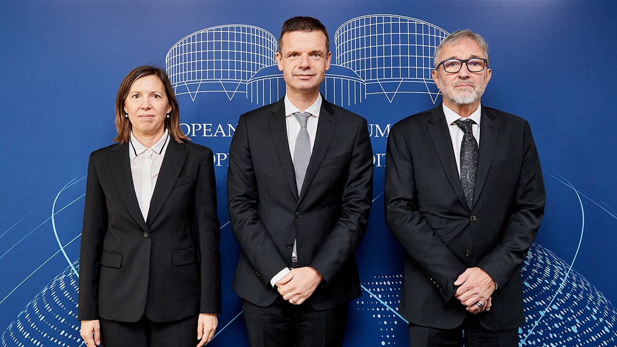 Uradni obisk predsednika Vrhovnega sodišča RS dr. Miodraga Đorđevića in ustavne sodnice dr. Špelce Mežnar na ESČP, na sredini gostitelj, predsednik ESČP dr. Marko Bošnjak