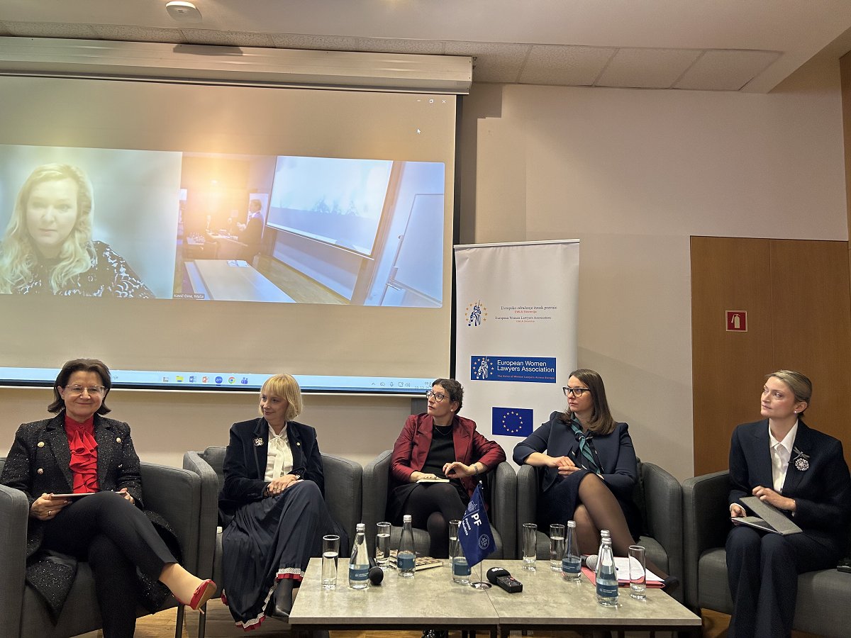 Sodelujoče na okrogli mizi Ženske v pravosodju