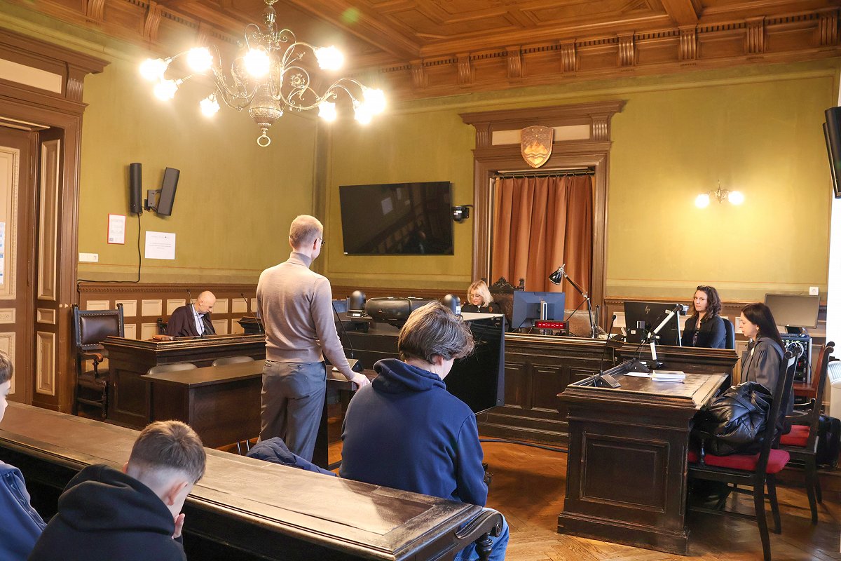 Igrana glavna obravnava za mlade na Vrhovnem sodišču