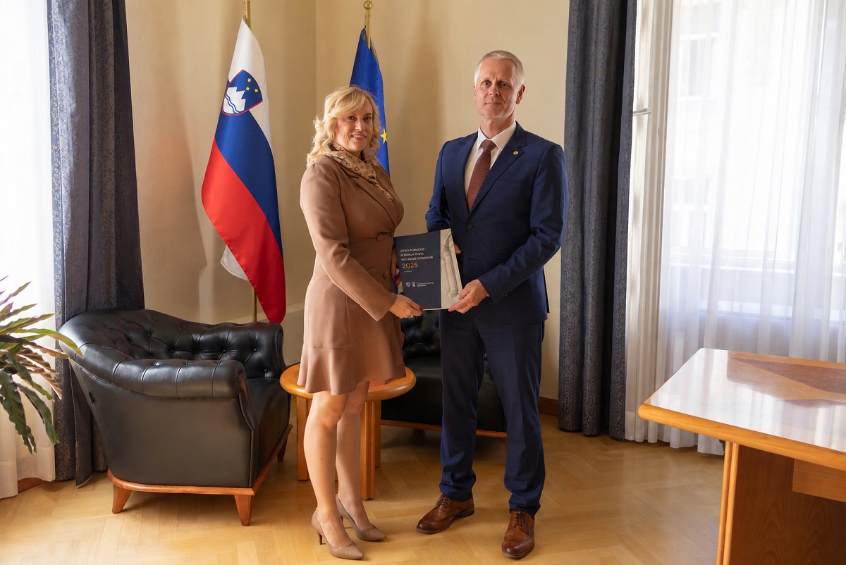 Predsednik VSRS dr. Damjan Orož in predsednica Sodnega sveta dr. Urška Kežmah